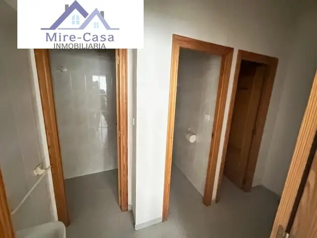 Venta Local Comercial Luminoso Aspe 67m2 3 Habitaciones 2 Aseos