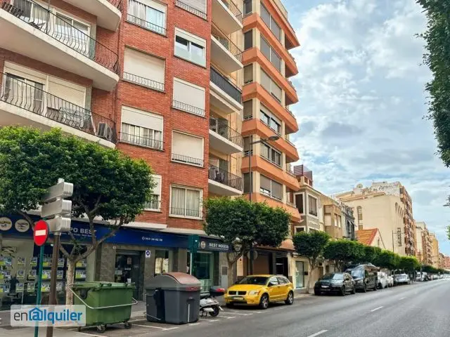 Alquiler piso ascensor y trastero Centro