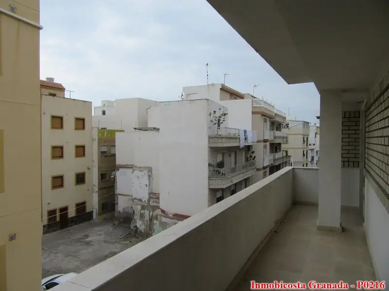 Apartamento en Venta La Rabita 4 Dormitorios 2 Baños Gran Oportunidad