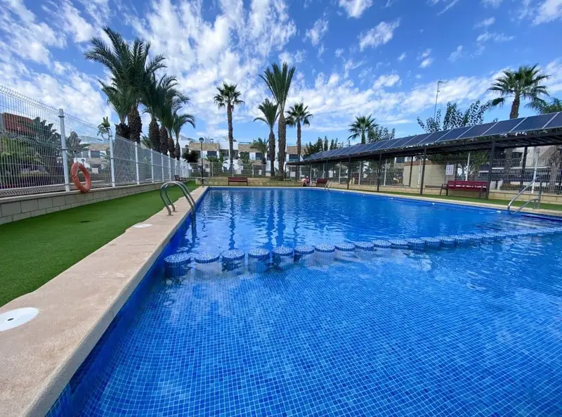 Apartamento en Orihuela Costa 2 dormitorios piscina aparcamiento