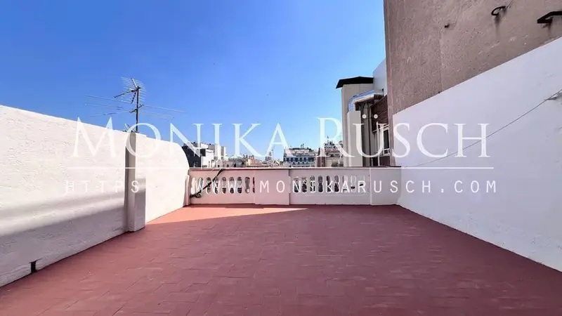 Oficina en Alquiler Rambla Catalunya Barcelona 61m2 Terraza