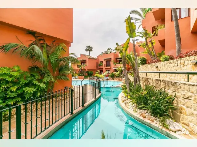 Apartamento en venta Marbella 3 dormitorios lujo Romana Playa