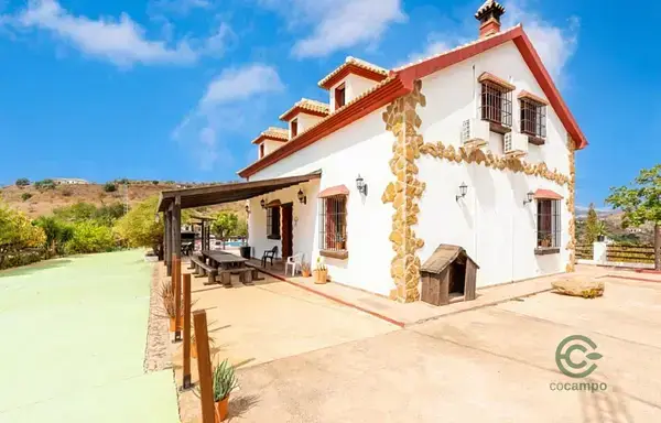 Casa Rural con Piscina en Almog	ía Málaga Ideal Familias y Negocio