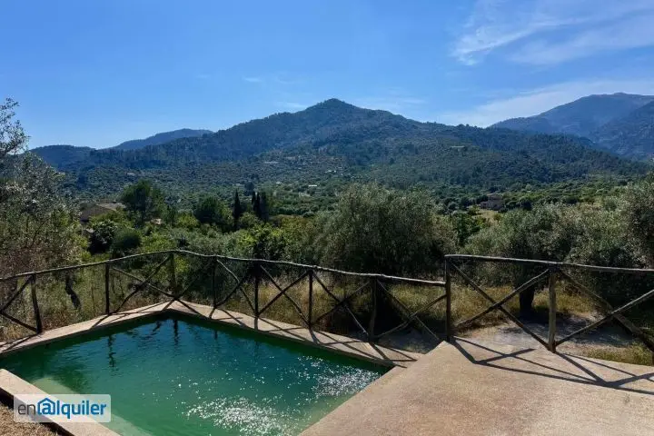 Alquiler Casa Mallorca: Finca con Vistas Panorámicas y Piscina