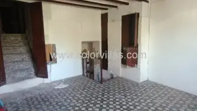 Casa en venta en Carrer de Hermanas Oliver, cerca de Carrer del Doctor Moll