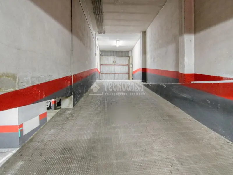 Box/plaza de garaje en venta en Parquesol - Paseo Zorrilla - Centro