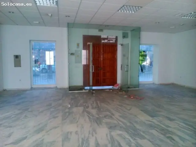 Local Comercial 300m2 Centro Ciudad Tres Plantas