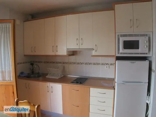 Alquiler piso aire acondicionado Albaycin