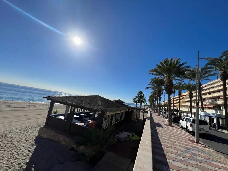 Apartamento en venta Roquetas de Mar 2 dormitorios terraza