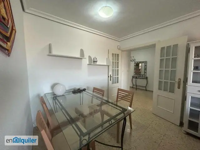 Alquiler Piso Estudiantes Montequinto 103m2 4 Dormitorios Terraza