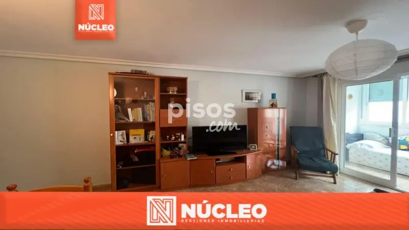 Piso en venta en Calle Apolo, cerca de Calle del Maestro Francisco Casanovas