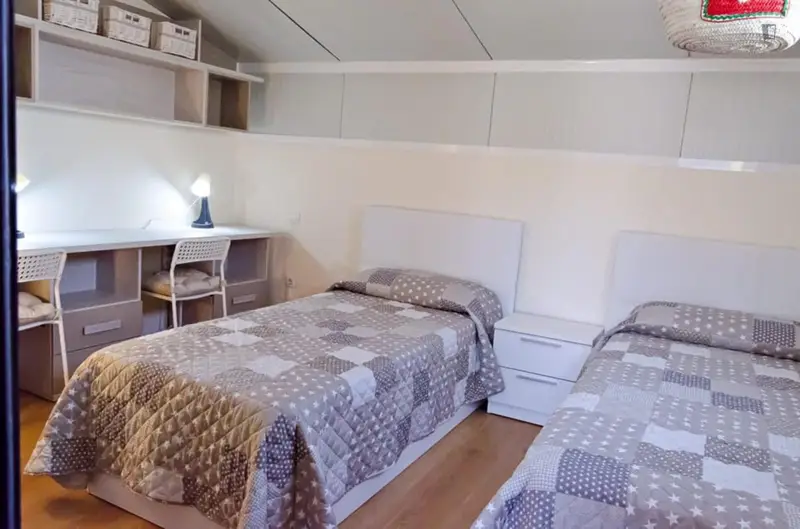 Habitacion con 2 camas individuales en San Jose