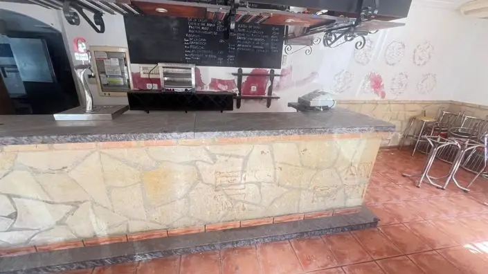 Casa con Local Comercial en Torrevieja Centro