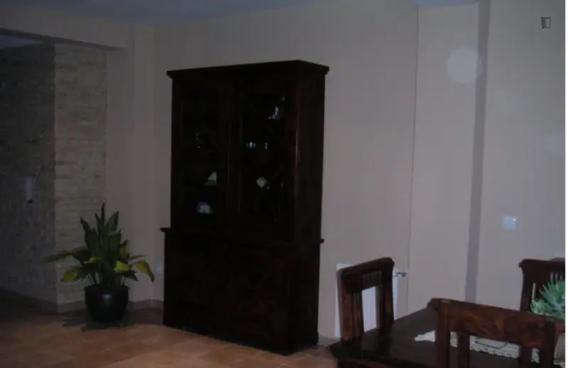 Habitacion Individual con Terraza y Aseo Privado en Piso de Lujo