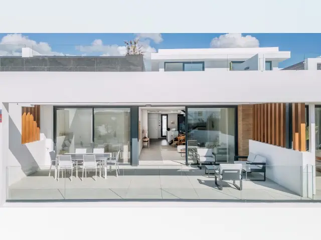 Atico Lujo 2 Dormitorios Cabopino Marbella Piscina Privada Vistas Panoramicas