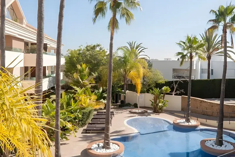 Apartamento Lujo 3 Dormitorios Los Monteros Marbella