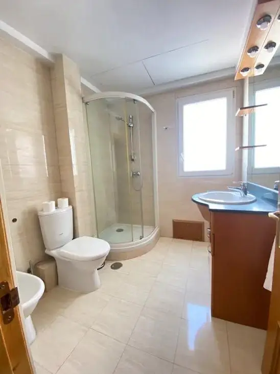 Apartamento 3 dormitorios 1 ba																																																							
																																																							
																																																							
																																																							
																																																							Madrid Alquiler