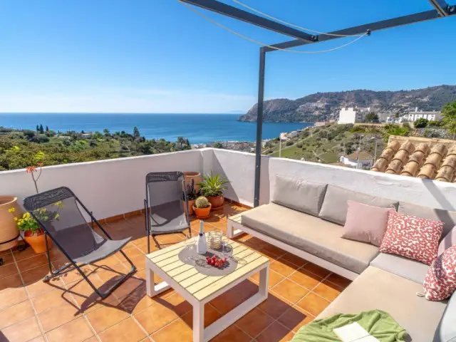 Casa Villa 3 Dormitorios Alquiler La Herradura Espaa
