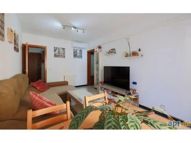 Piso en Premia de Mar Cerca de la Playa Ideal para Jovenes