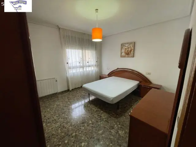 Apartamento en Alquiler Albacete: Ideal Parejas o Personas Solas