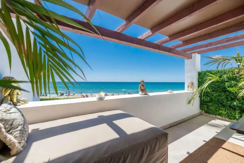 Adosado en El Rosario Marbella con Acceso Directo a la Playa