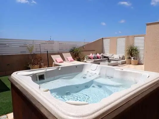 Ático de Lujo en Ibiza Ciudad 4 Dormitorios Solárium Privado