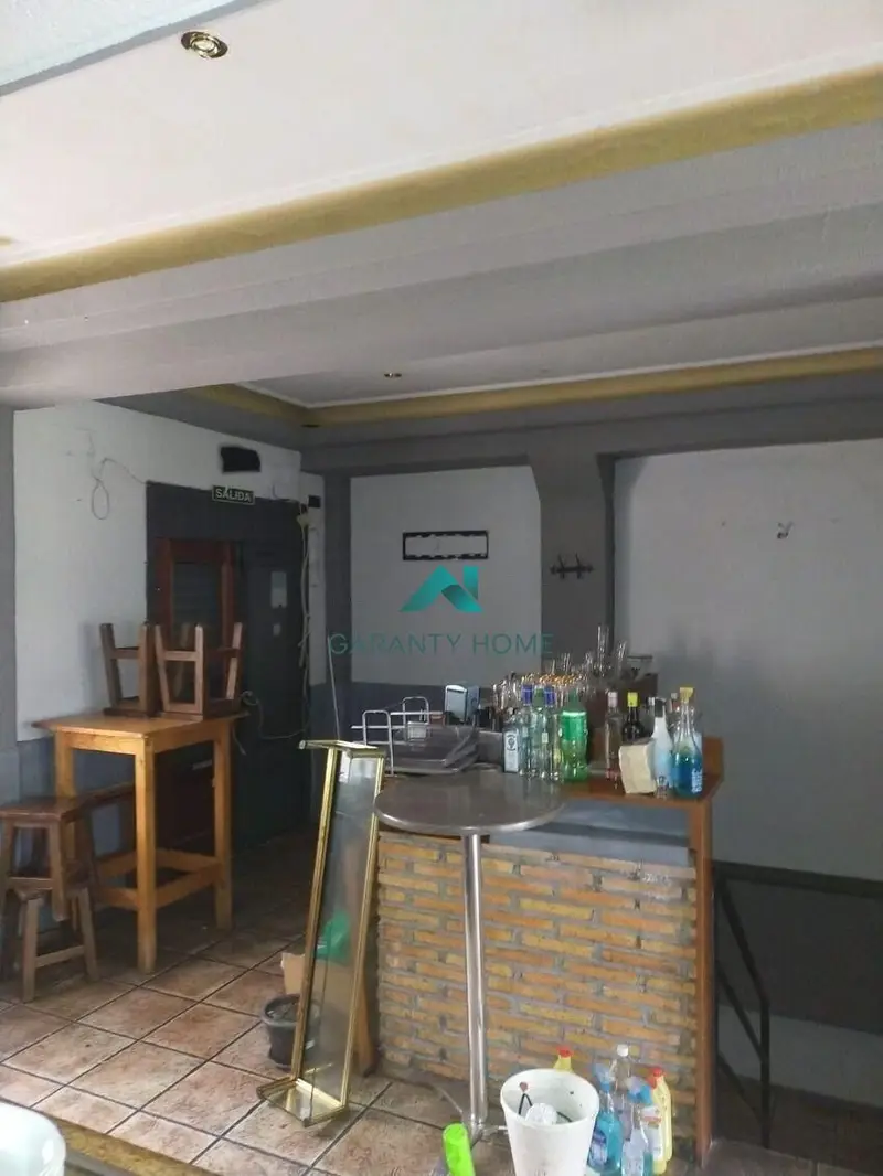Venta Local Comercial Aluche Madrid 100m2
