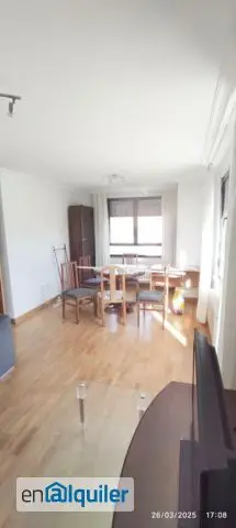 Ático con Terraza de 60m2 - 4 Dormitorios - Barrio Blanco