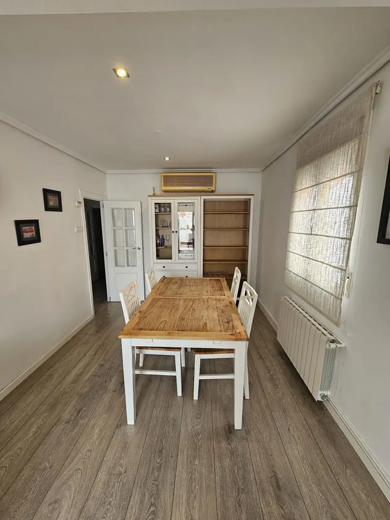 Apartamento en Mont Olivet Valencia Ruzafa Cerca Turia