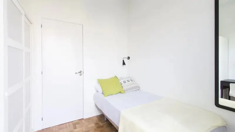 Apartamento en Alquiler Madrid 1 Dormitorio 1 Ba
C3B1o