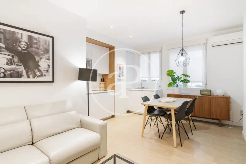 Apartamento en Alquiler Huertas Cortes Madrid