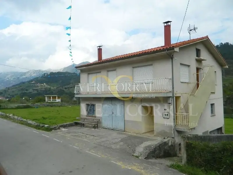 Chalet en Venta Robriguero Asturias 4 Dormitorios Cerca Panes