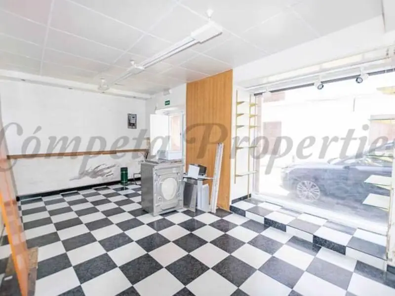 2 Cuarto Adosado en Venta en Nerja Centro