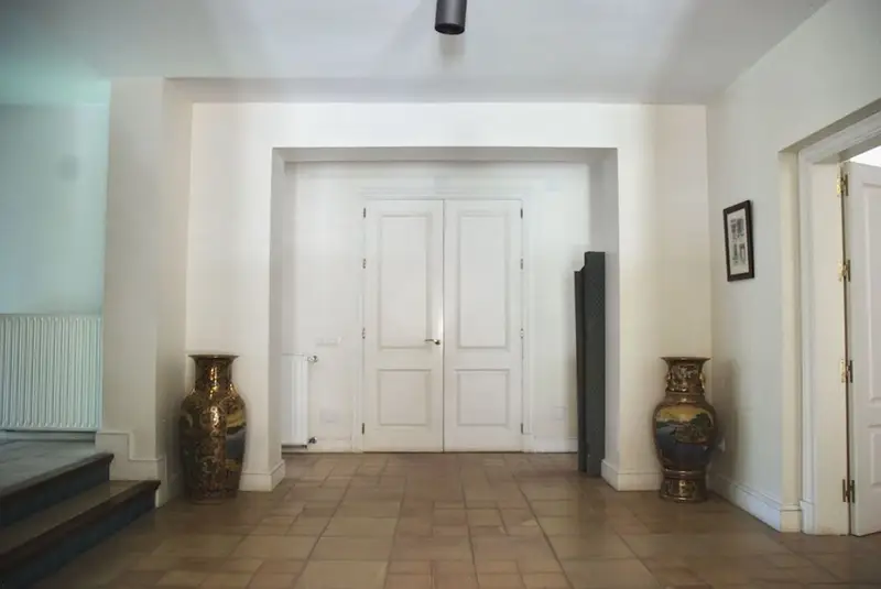Chalet de Lujo en Venta en Estepona  6 Dormitorios Piscina Privada