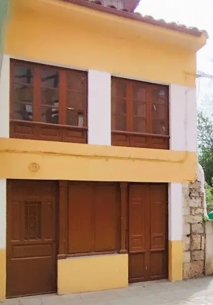Adosado 3 habitaciones en Grado para reformar