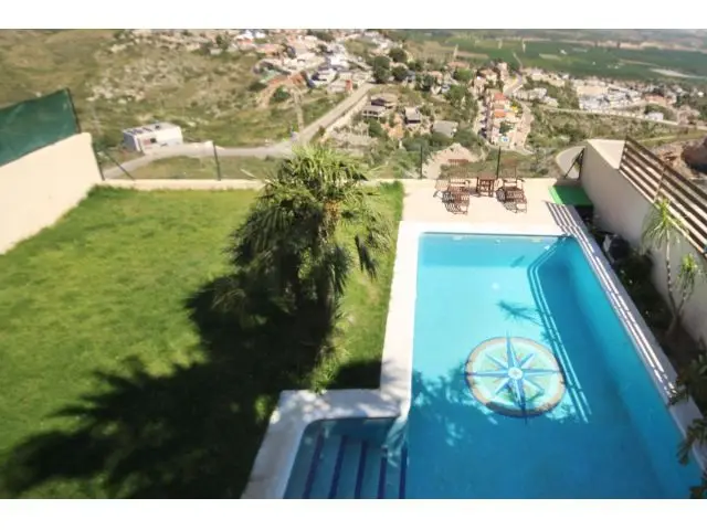 Chalet en Venta Calicanto Chiva Morella Piscina Vistas