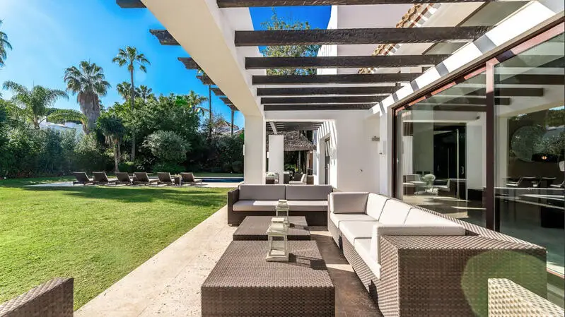 Villa de Lujo 5 Dormitorios Guadalmina Baja Malaga