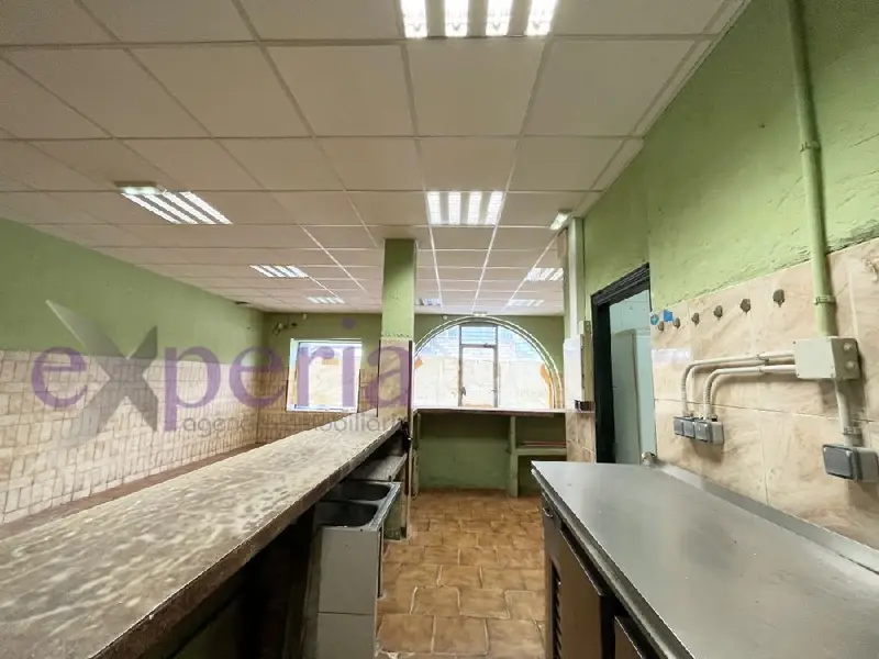 Venta Local Comercial La Felguera Langreo 75m2 Patio 30m2