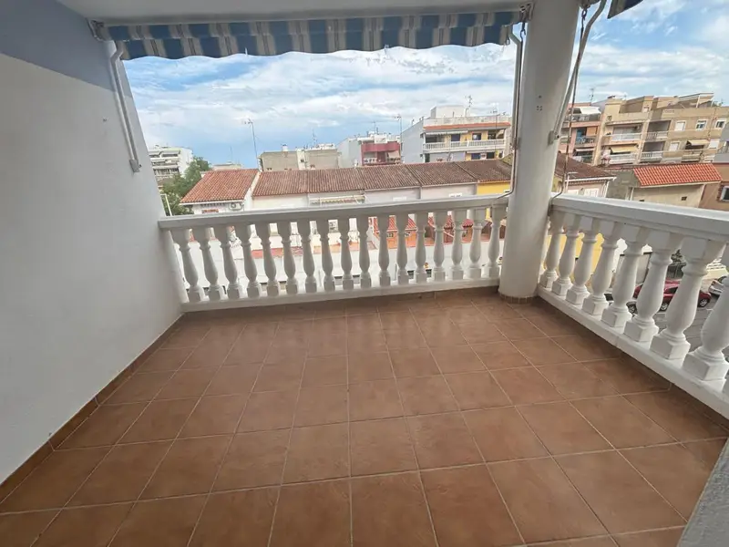 Apartamento en Moncofa con 2 habitaciones y terraza