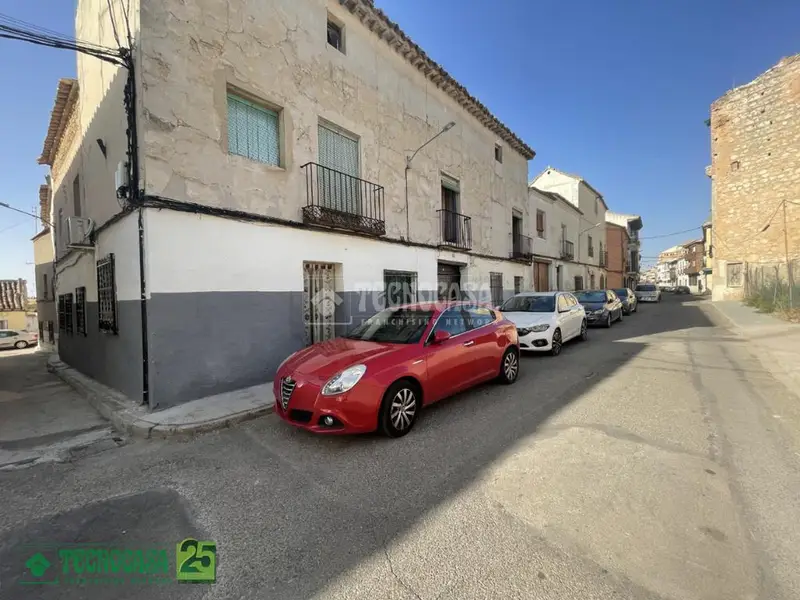 Casa en Venta en Yepes 148m2 3 Dormitorios Patio y Buhardilla