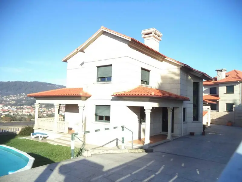 Venta Chalet con garaje La Meira Moaña