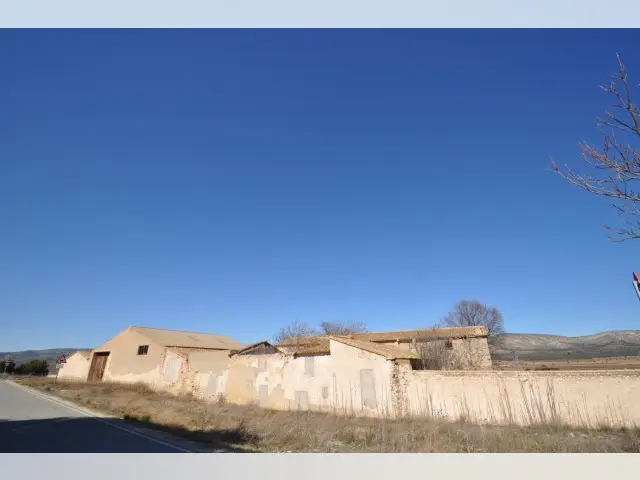 Casa de Campo con 20 Dormitorios en Benejama Alicante