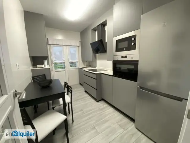 Alquiler Piso Estudiantes 3 Habitaciones Torrelavega Nueva Ciudad