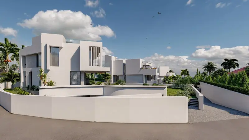 Villas de Lujo en Marbella:  Piscina Privada y Diseño Moderno