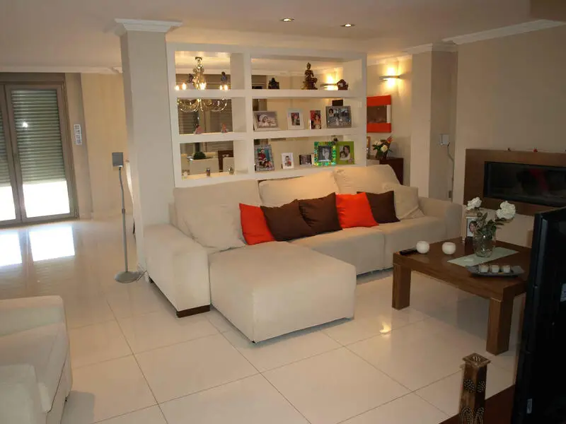 Villa de Lujo en Denia con 2 Apartamentos y Vistas al Mar