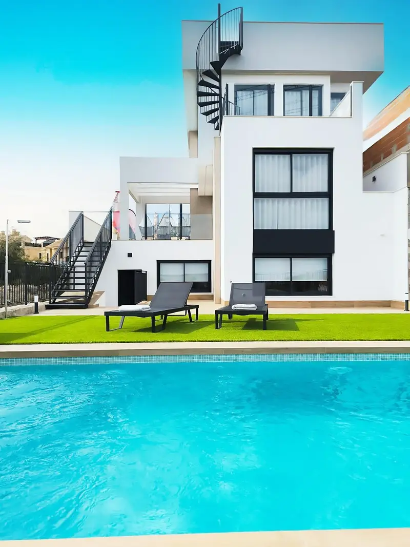 Casa-Villa de 3 Dormitorios en venta La Finca-Golf, España