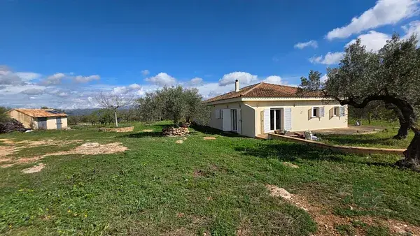 Finca Rustica en El Perello Tarragona 30000m2 con Casa 207m2