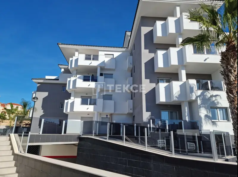 Apartamentos Villamartín Golf: Lujo y comodidad en Costa Blanca