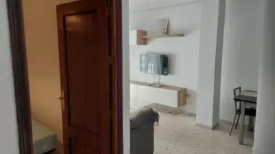 Apartamento en Alquiler San Isidro Algeciras 2 Dormitorios