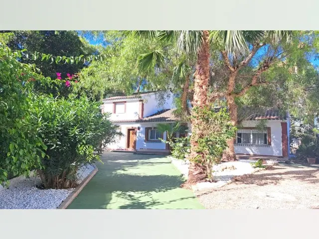 Casa Villa 5 Dormitorios Orihuela Piscina Parcela Grande